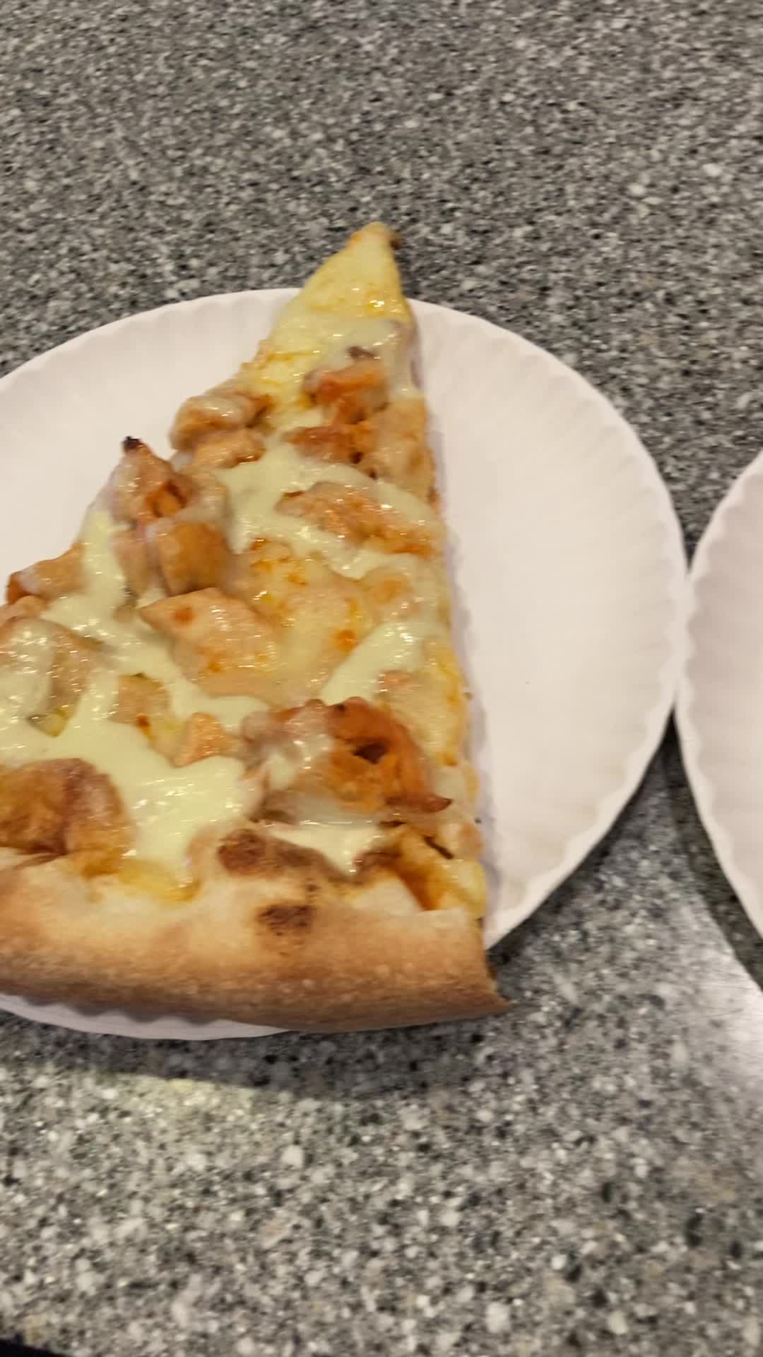 MO'NELISA Italian Restaurant & Pizzeria