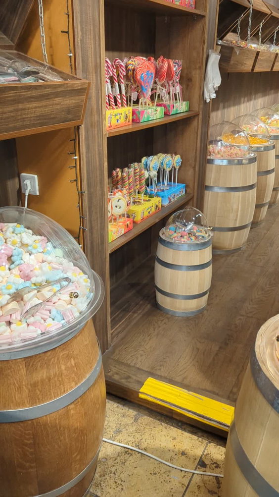 Plaka Candy Shop