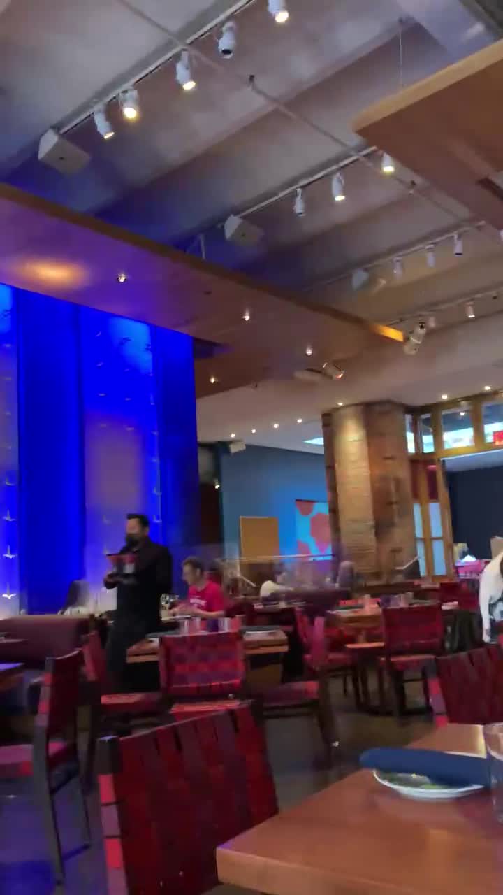 Video review of Rosa Mexicano