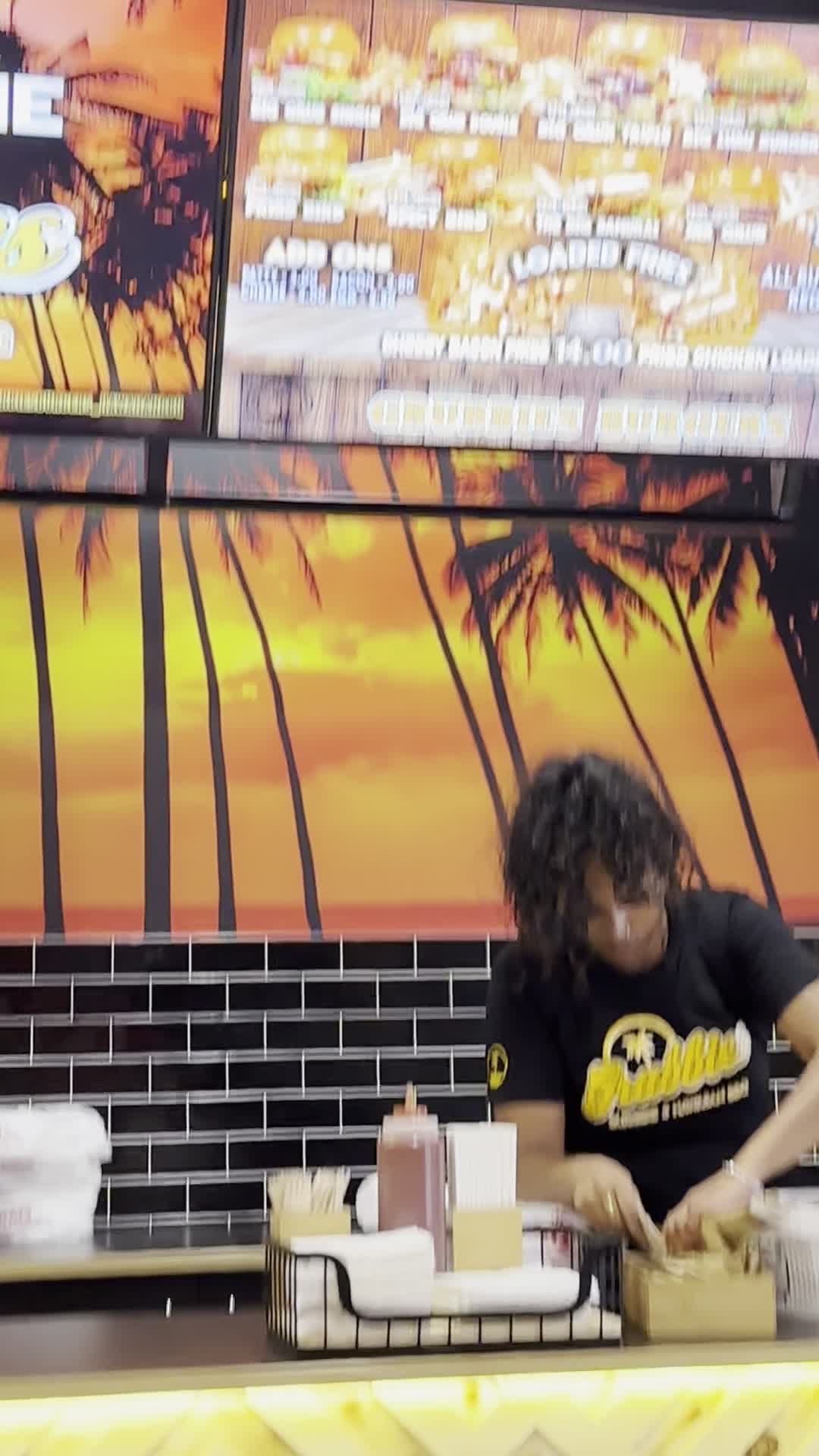 Grubbies Burgers & Hawaiian BBQ