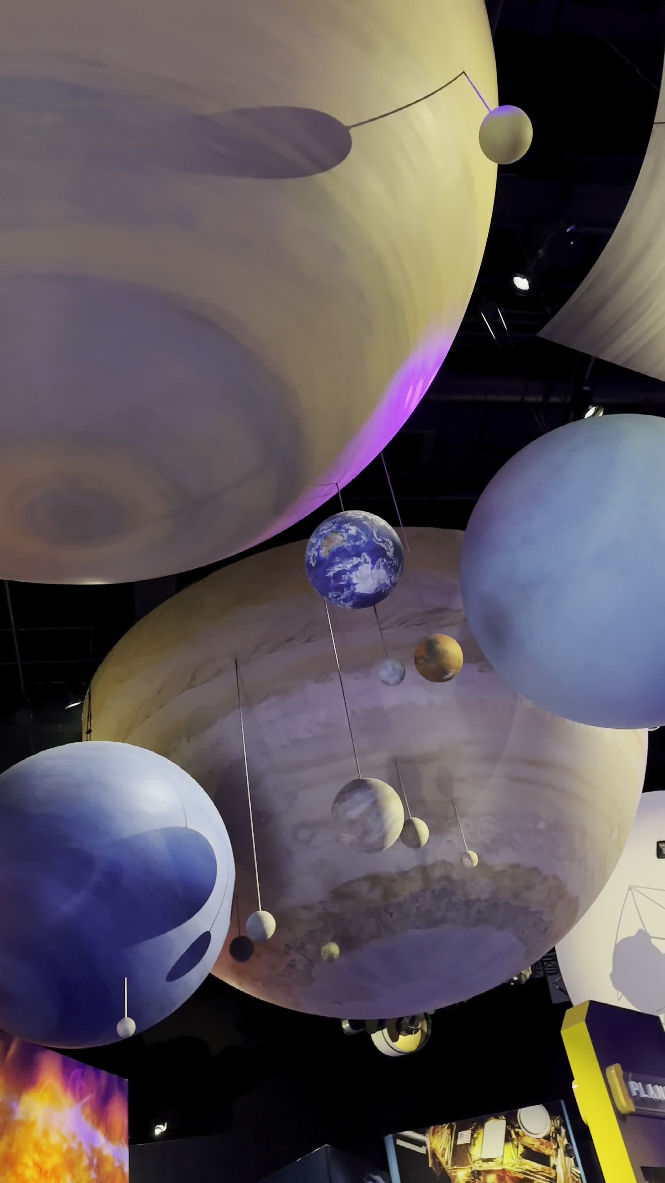 Video review of National Air and Space Museum