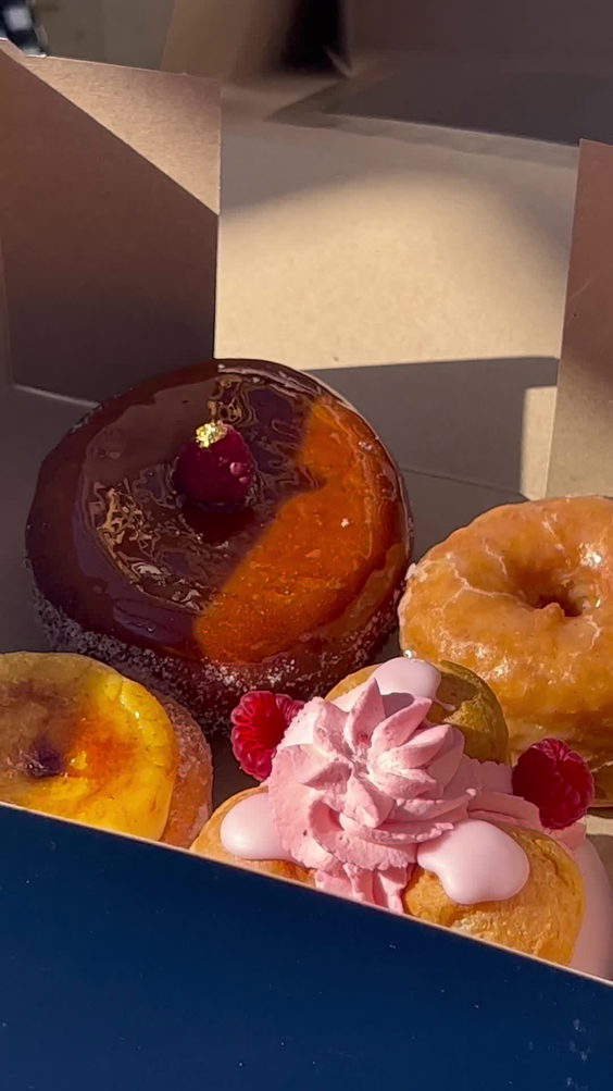 Saint Honoré Doughnuts & Beignets