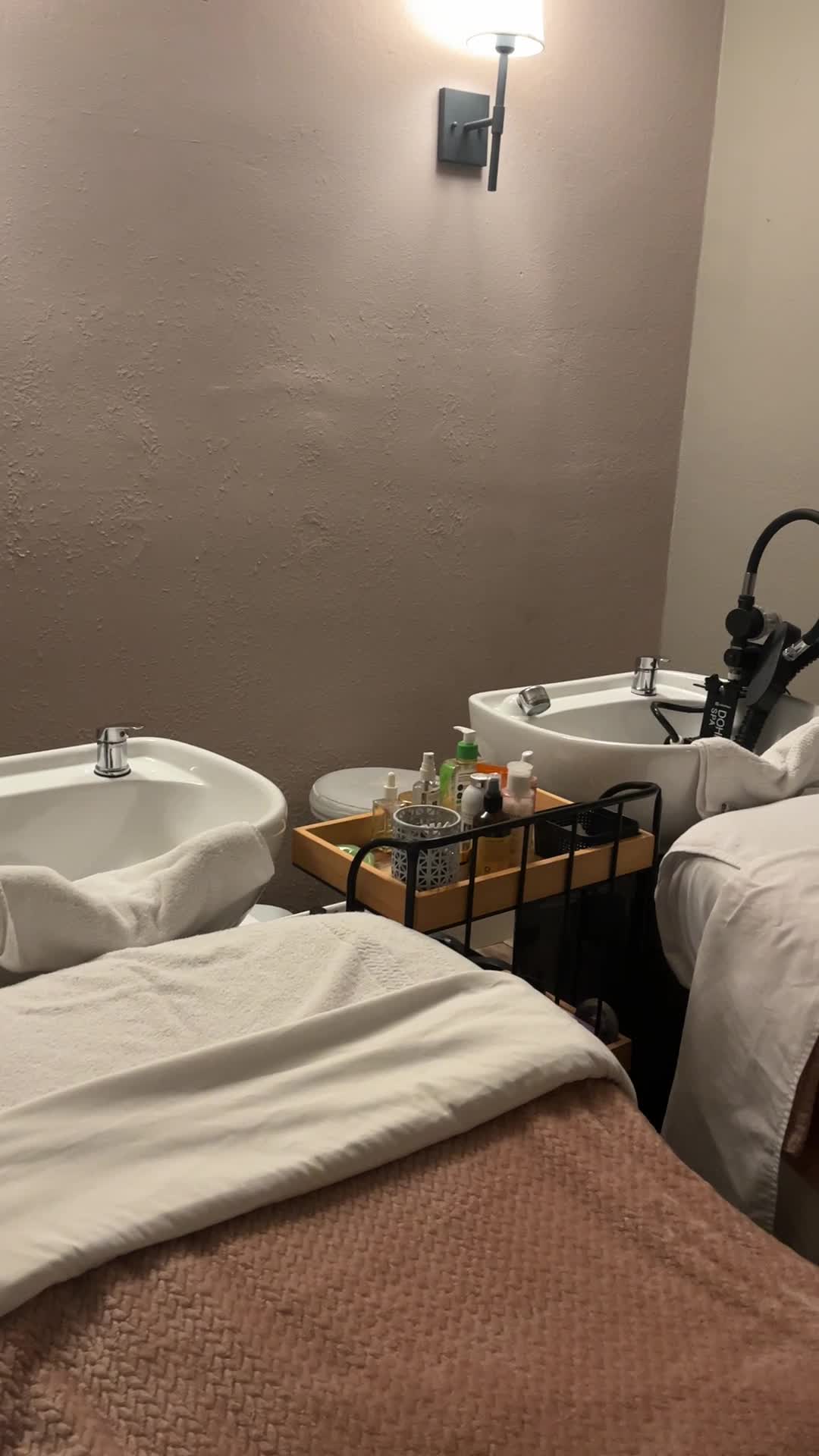 Velvet head spa