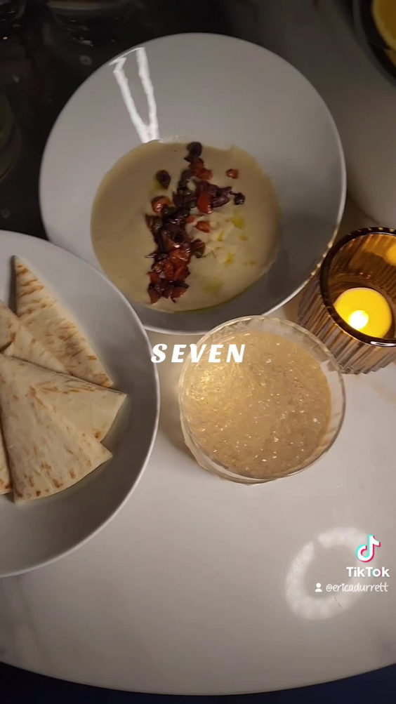 Seven | Cocktails & Bourbon