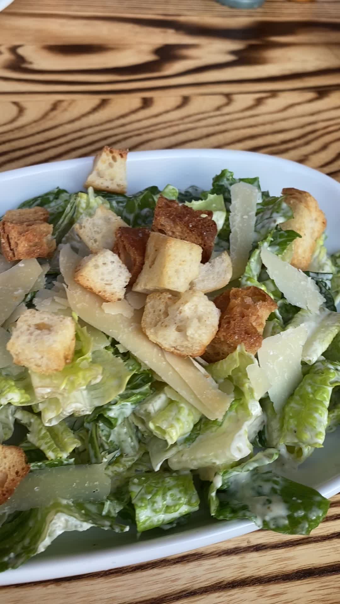 Cuzin’s Seafood Clam Bar