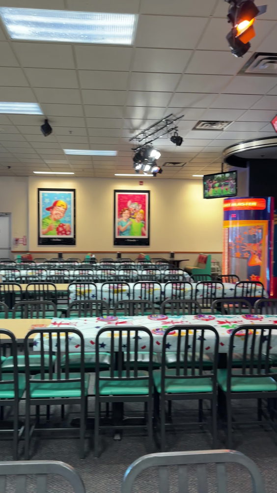 Chuck E. Cheese