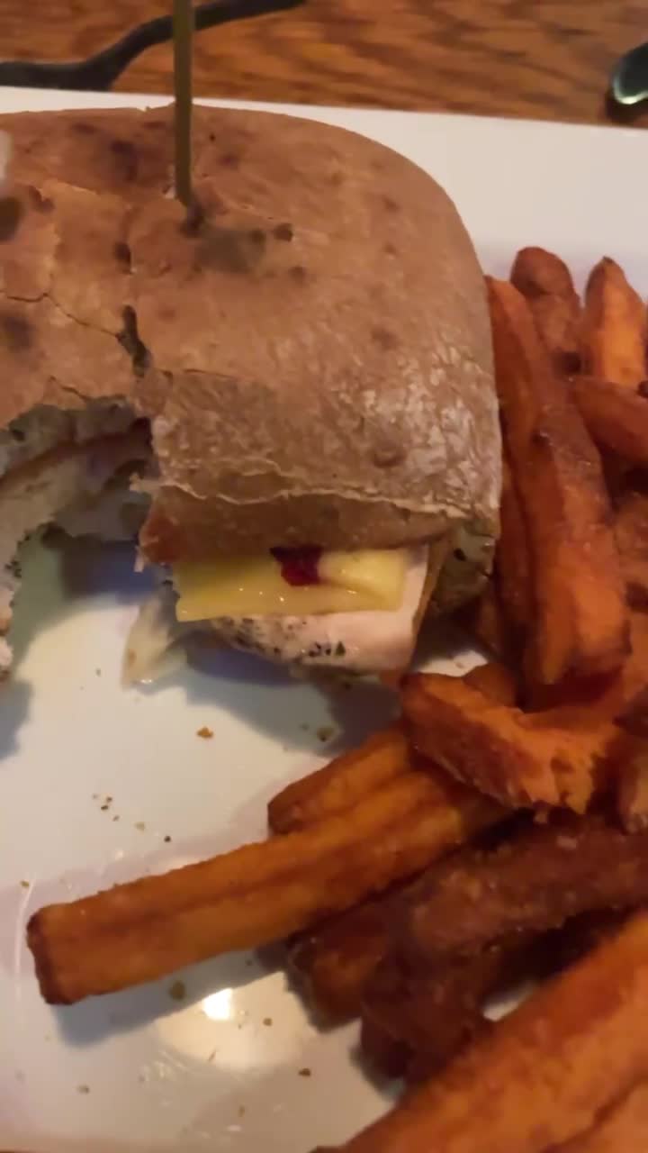 The Crooked Spoon Gastropub