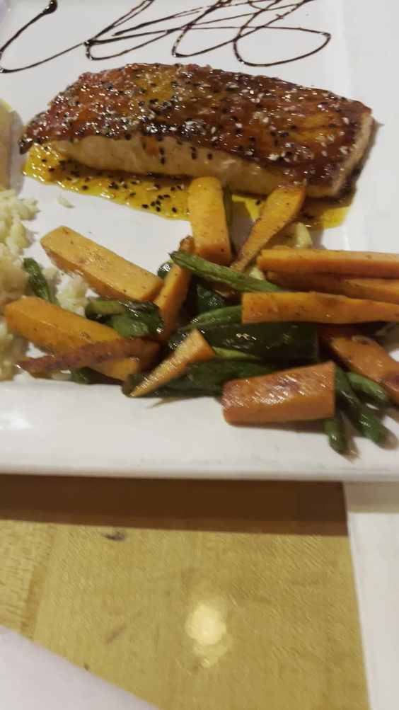 Shakers Bar & Grill