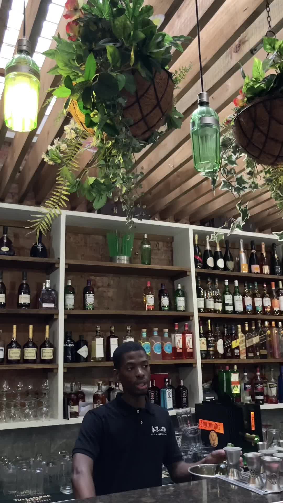 AuthentiQ Bar