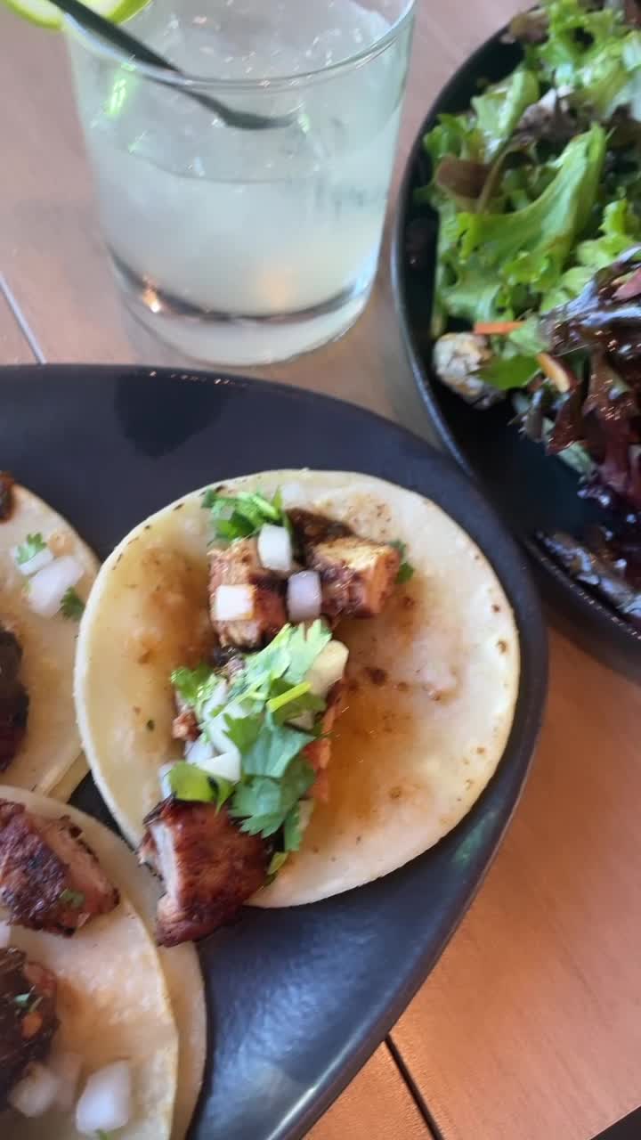 Terraza Waterfront Cafe