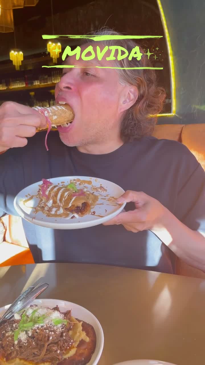 Video review of Movida