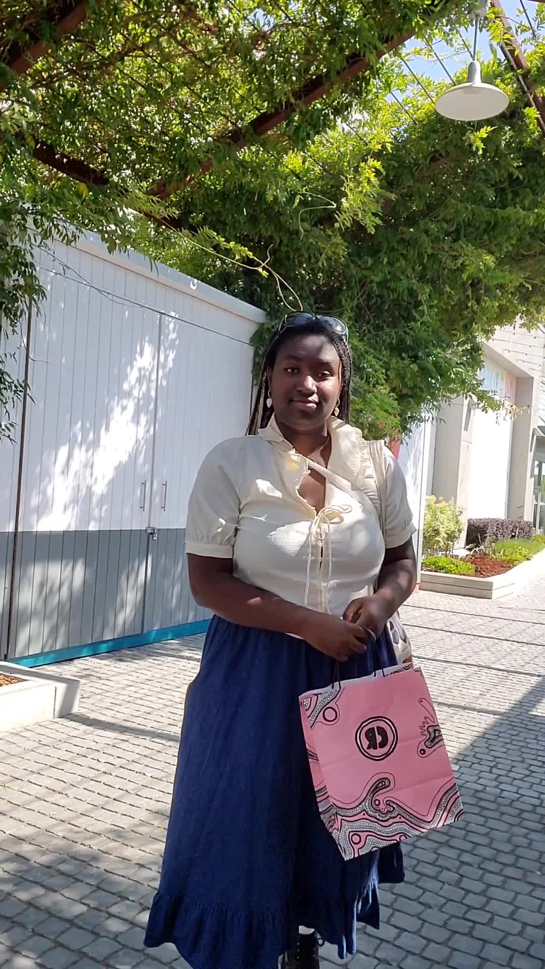 Video review of Cafe Réveille