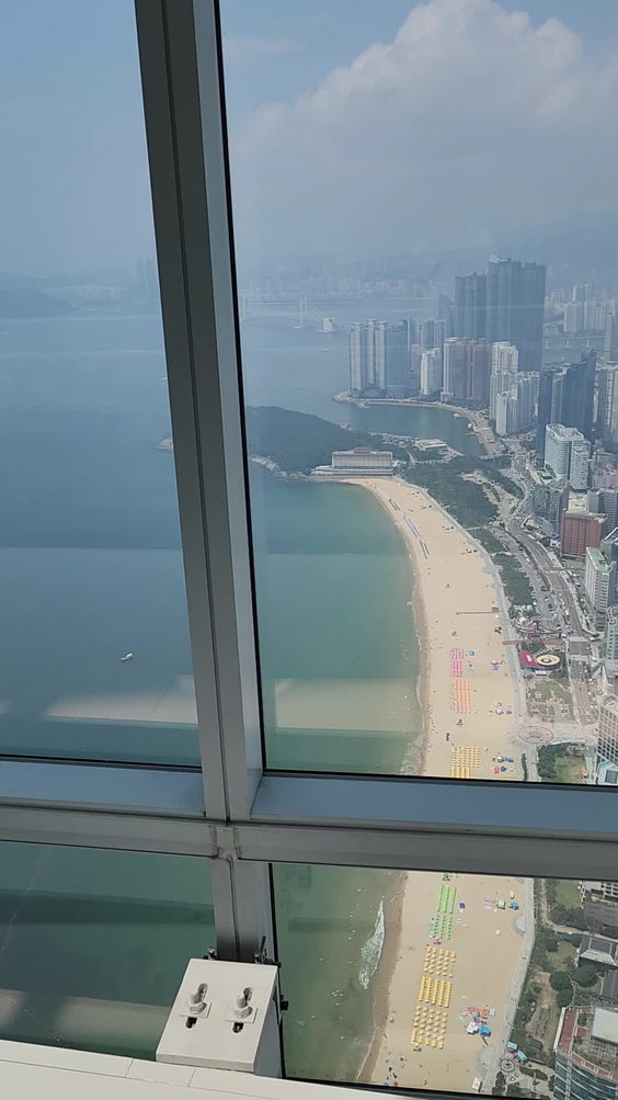 BUSAN X the SKY