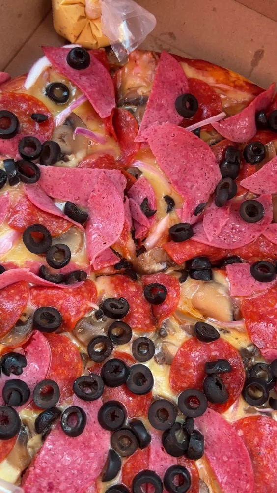 Baffone pizza