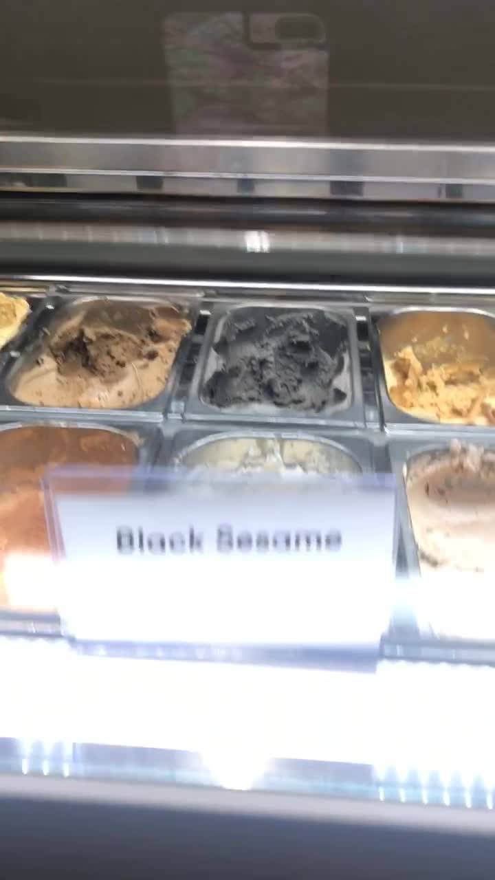 Video review of Saffron & Rose Ice Cream