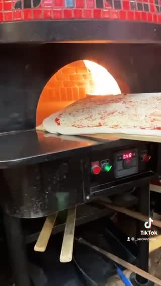 Rina's Pizzeria & Cafe