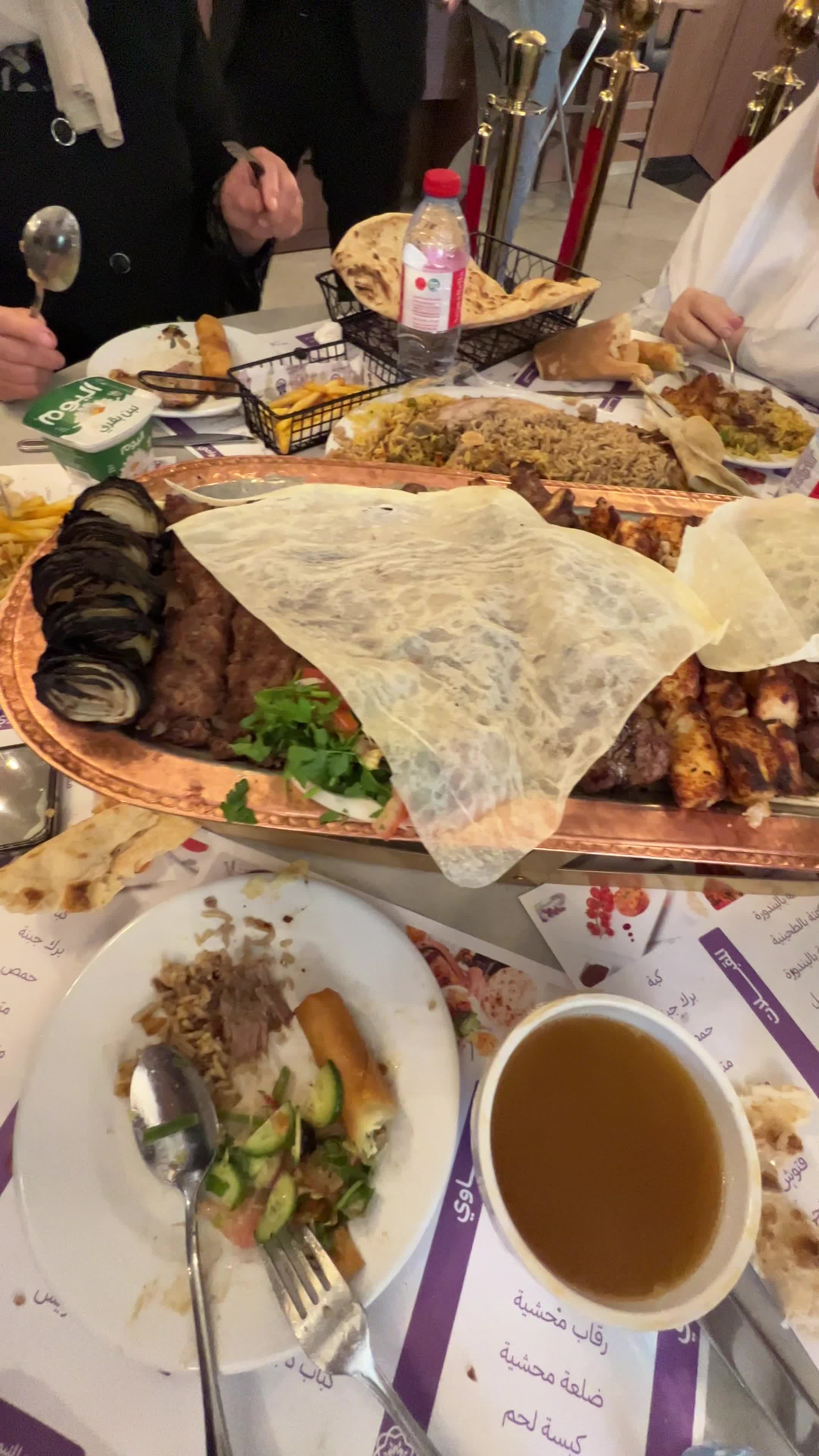 مطعم زهور الشفاء