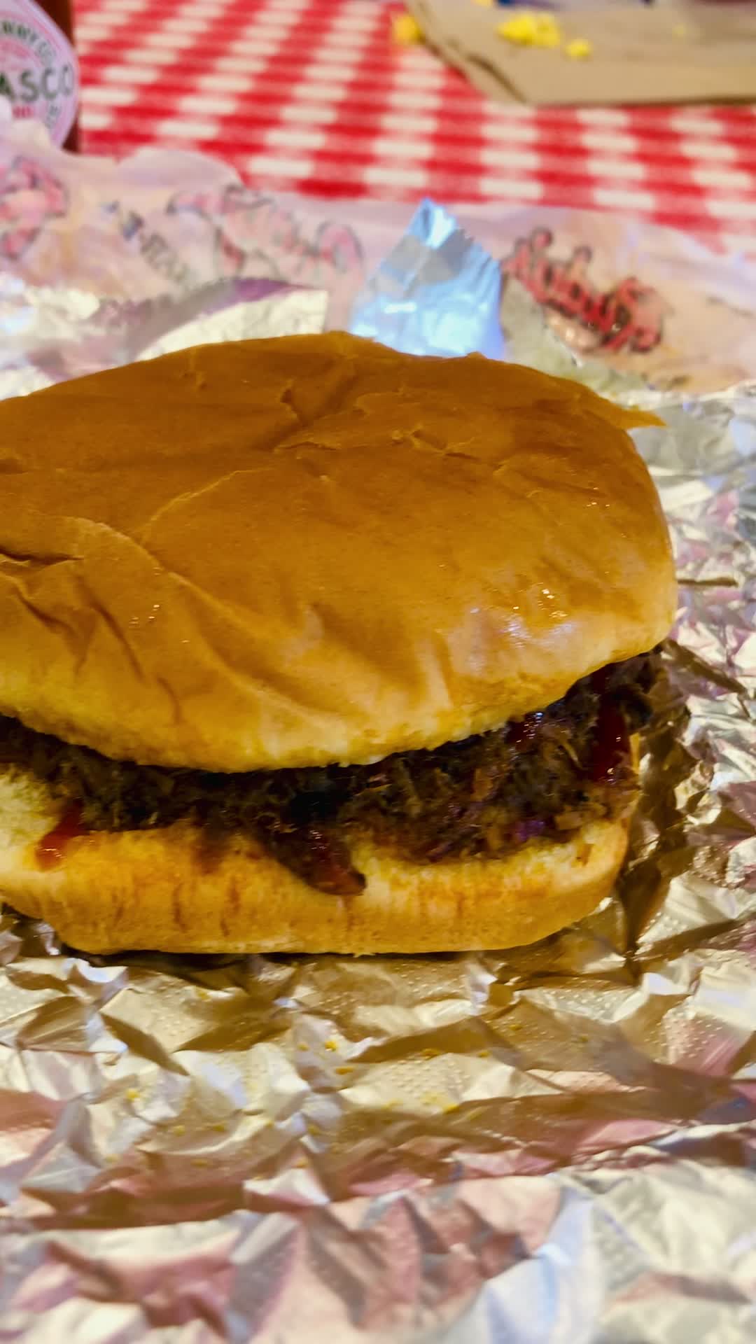 Video review of Rudy's "Country Store" and Bar-B-Q