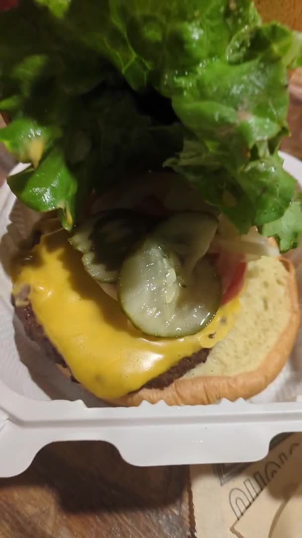 Teddy's Bigger Burgers