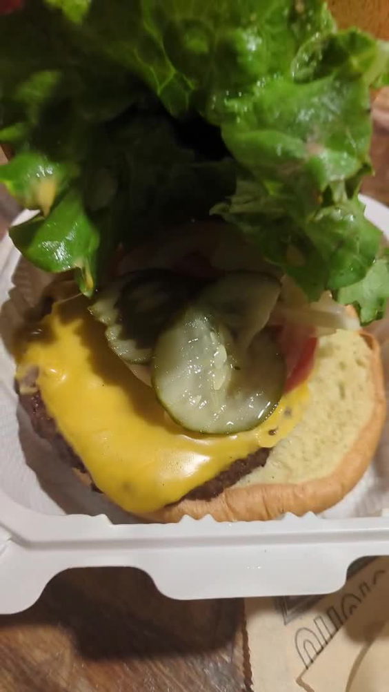 Teddy's Bigger Burgers