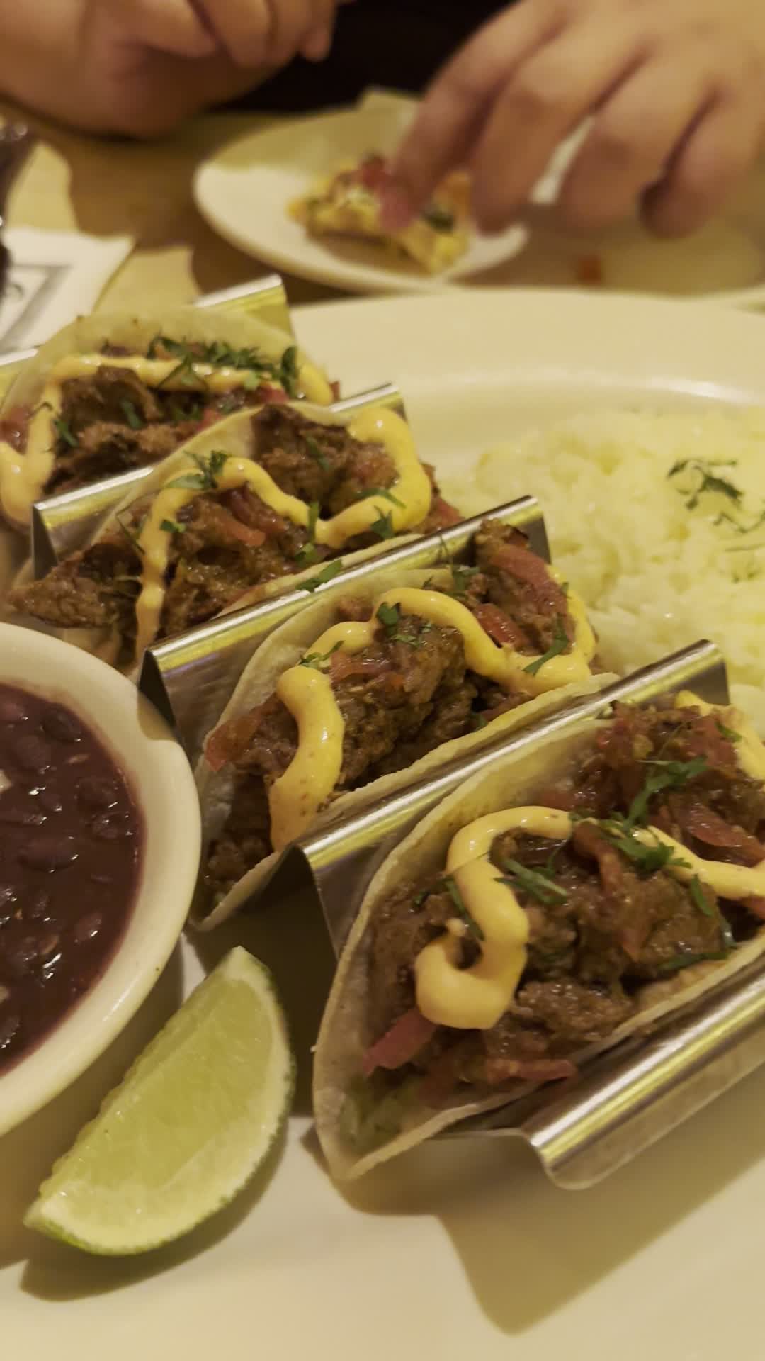 The Cheesecake Factory (芝樂坊餐廳)