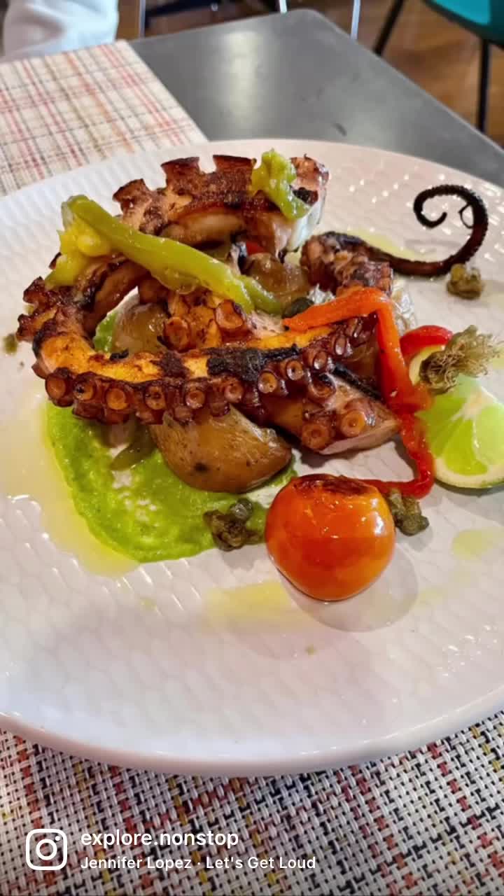 La Bodega Restaurant/Bar