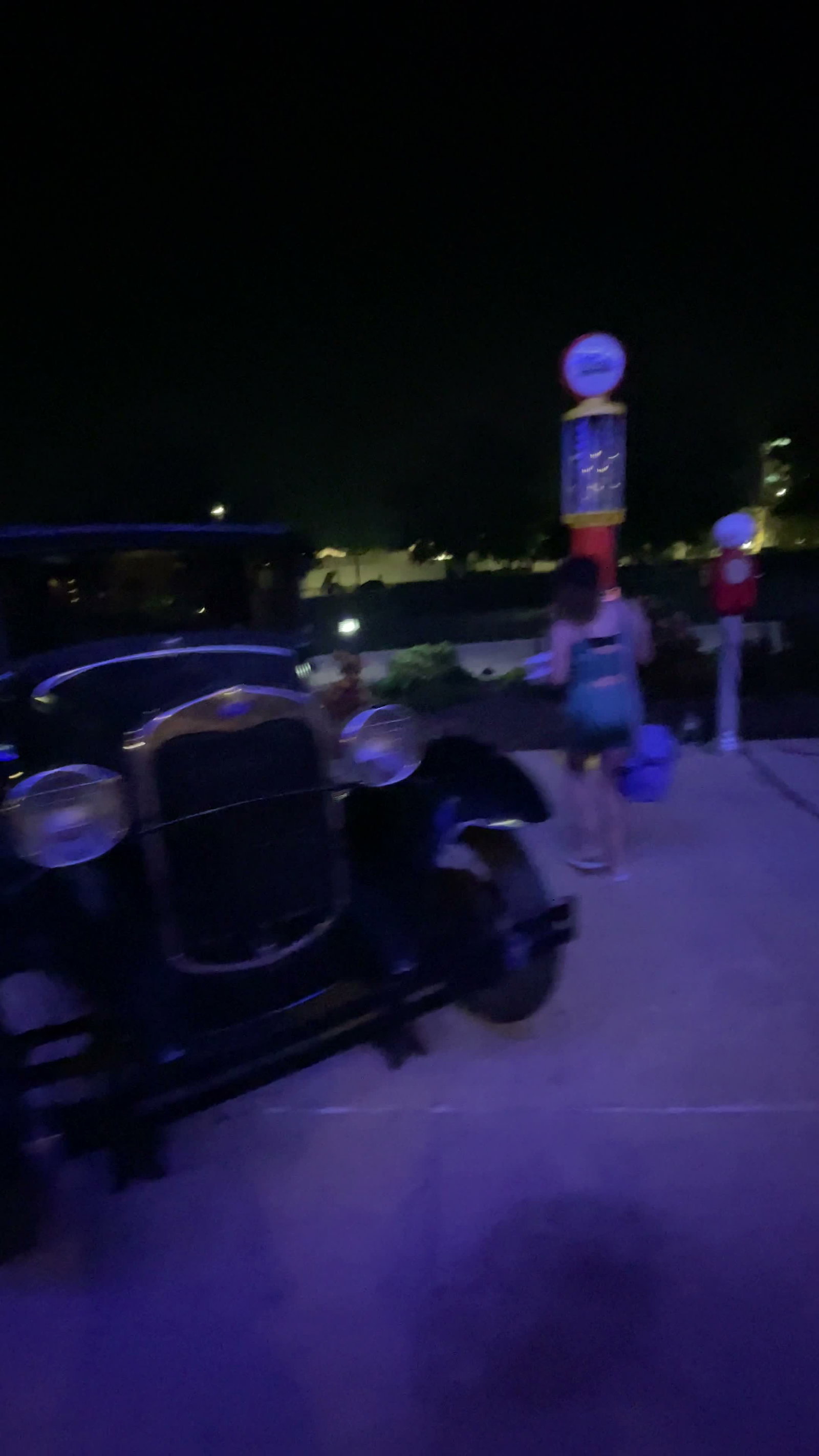 Video review of Ford's Garage