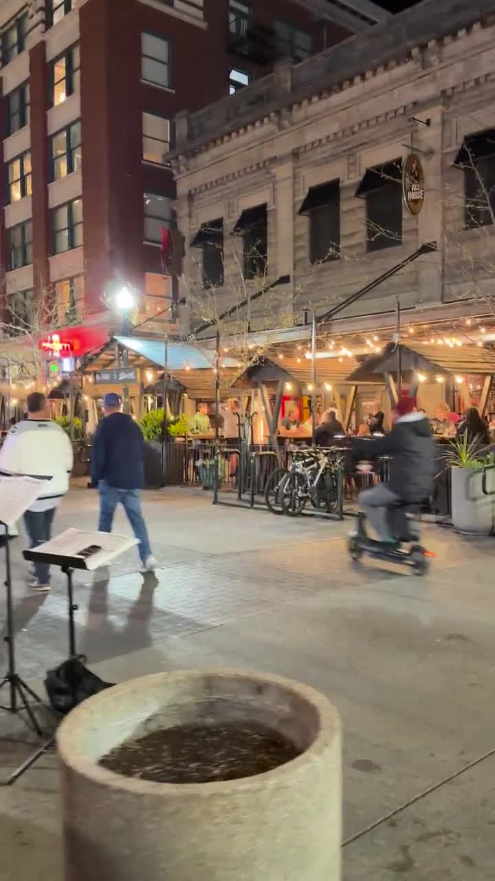 Video review of Pie Hole