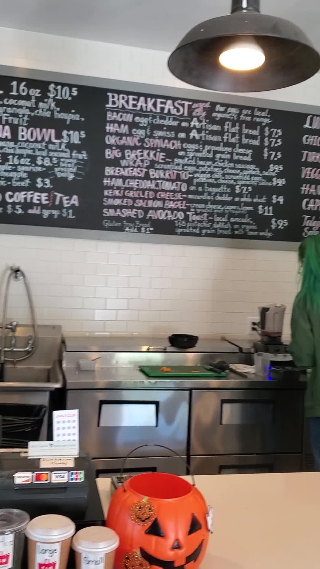 Video review of Tucker & Bevvy Picnic Food