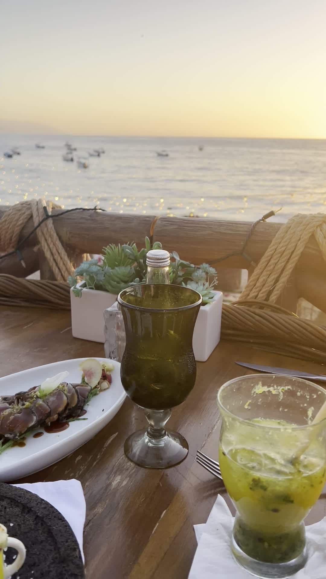 iX Mixology Bar & Cuisine