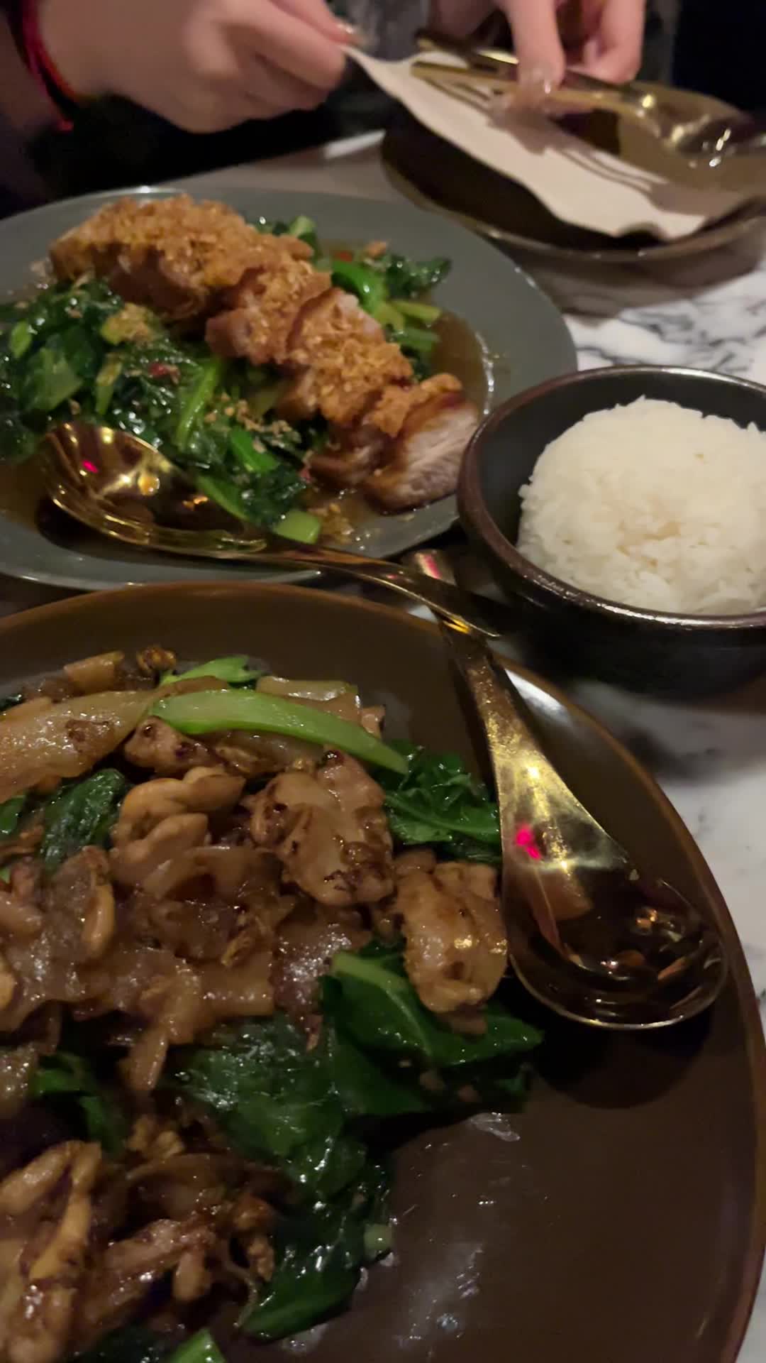 Video review of SUKH สุข