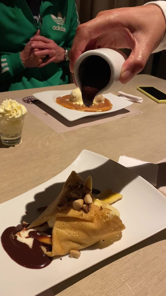 Crepes & Waffles