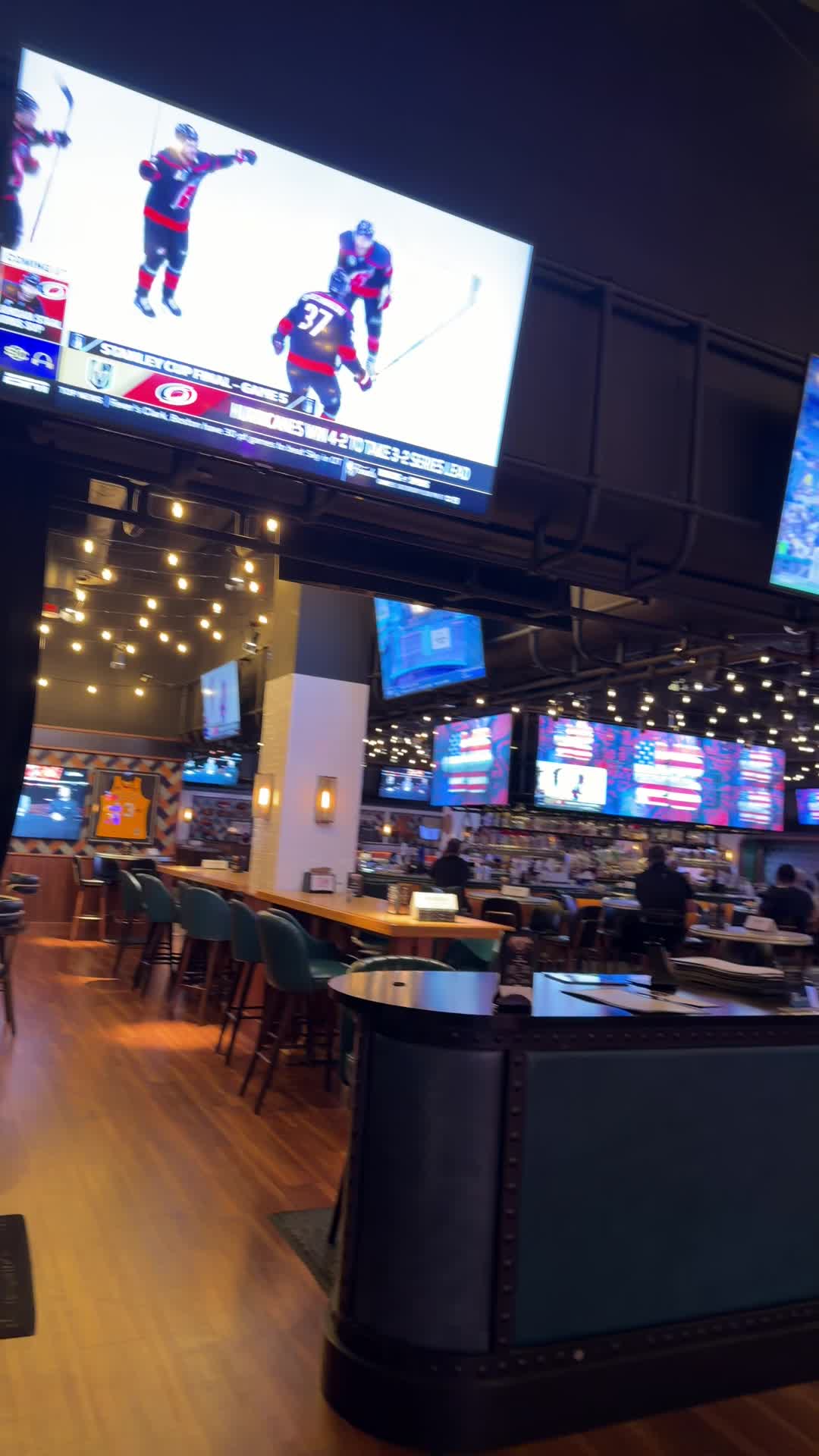 BetMGM Sportsbook & Bar