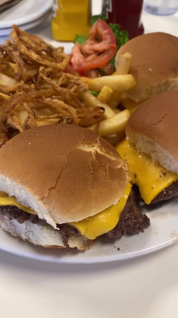 Knudsen's Restaurant-Ice Creamery