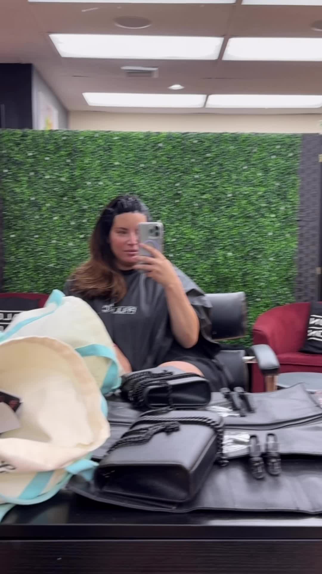 Salon Salon The Suite