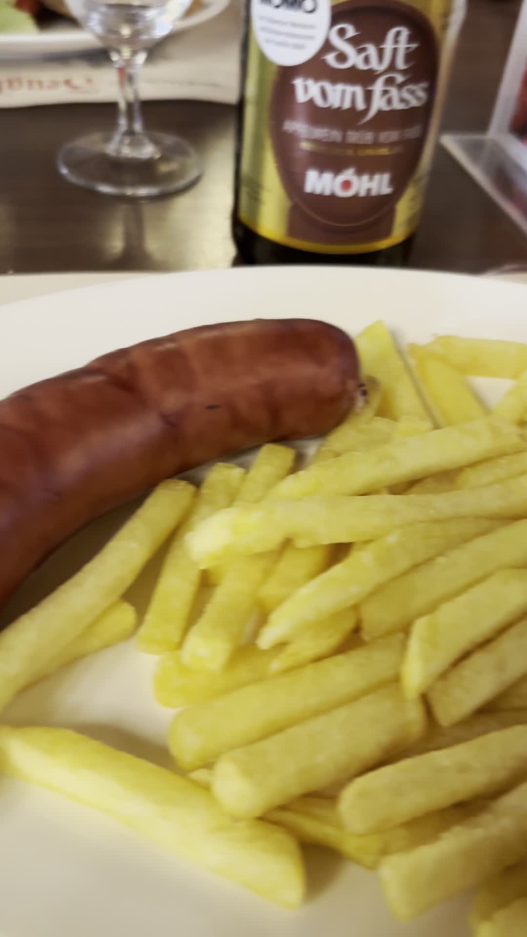 Video review of Zeughauskeller