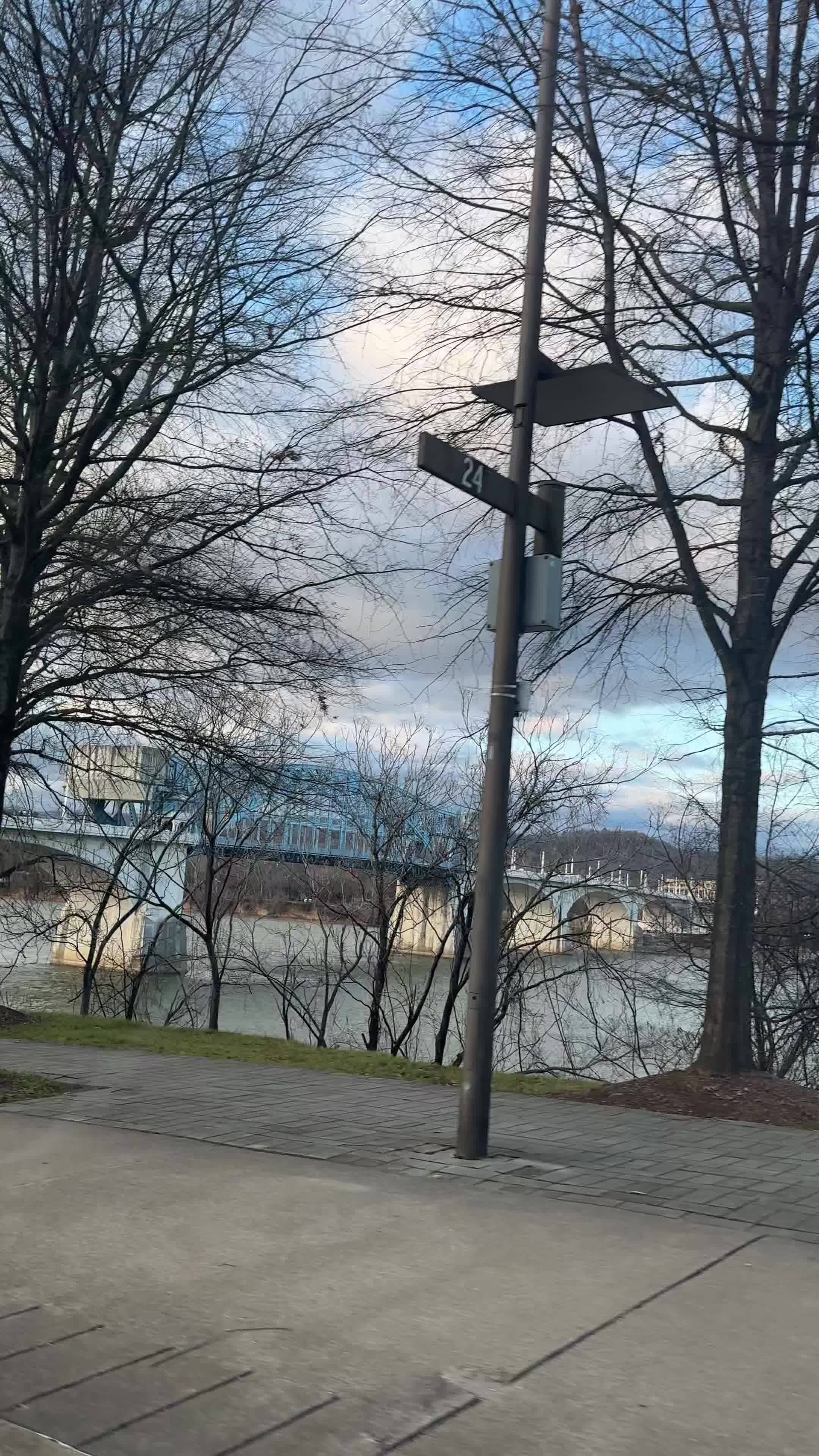 Scottie’s On The River