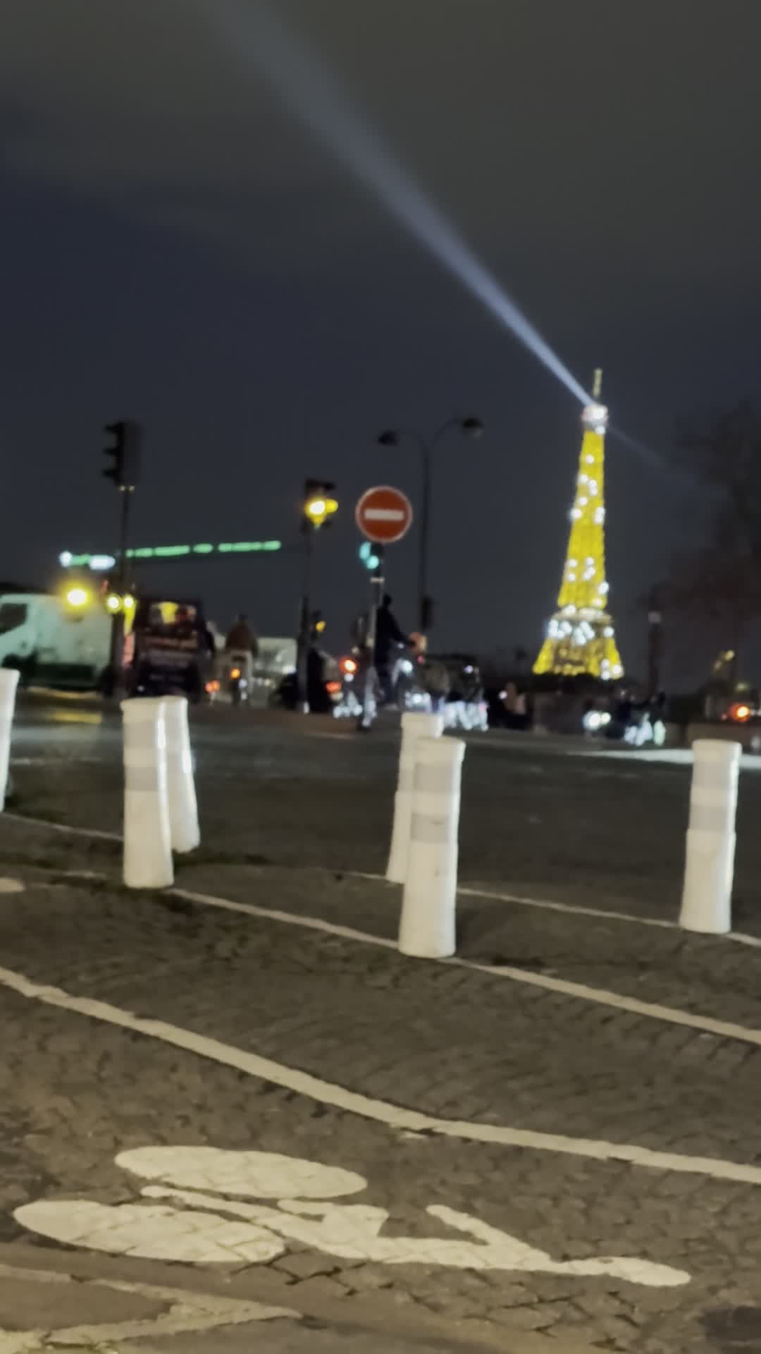 City Moment · Paris