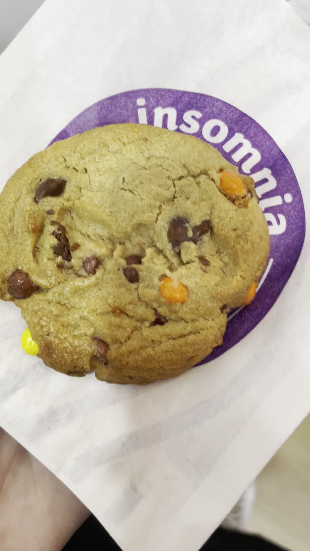 Video review of Insomnia Cookies