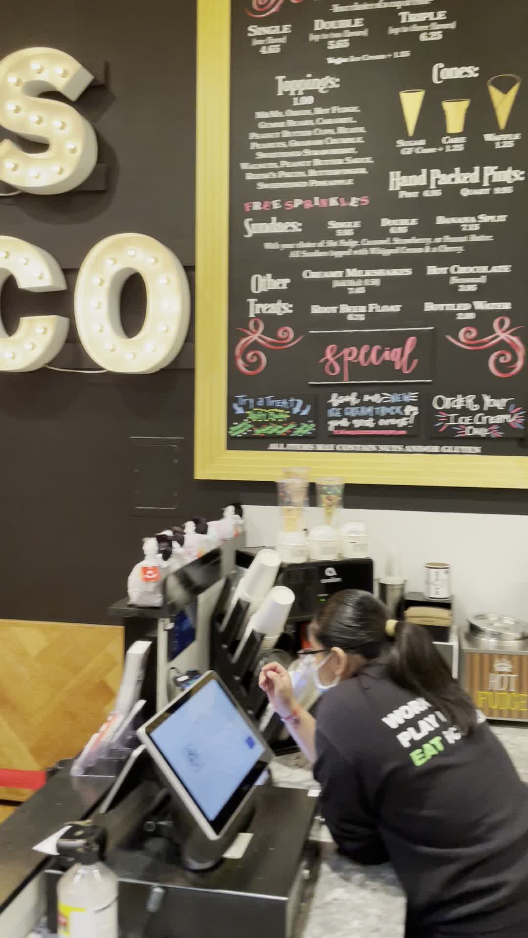 Video review of Annapolis Ice Cream Company