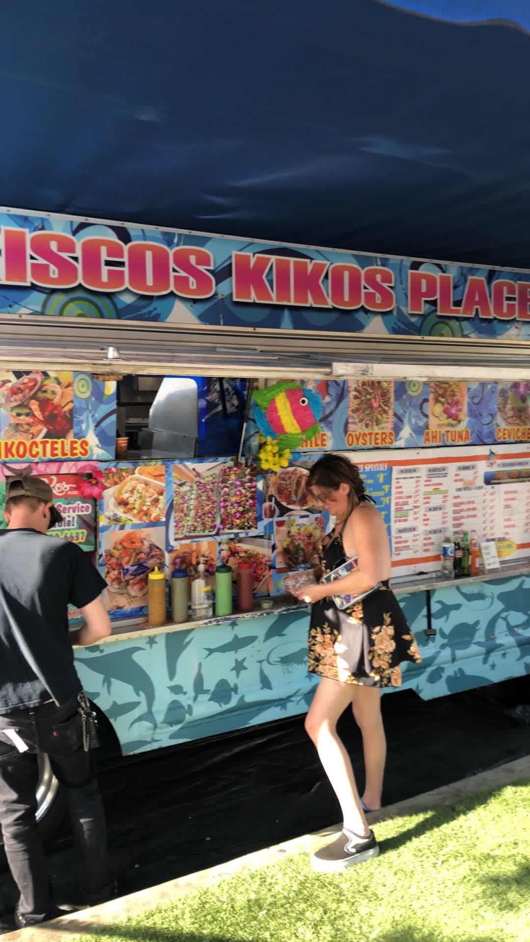Mariscos Kikos Place