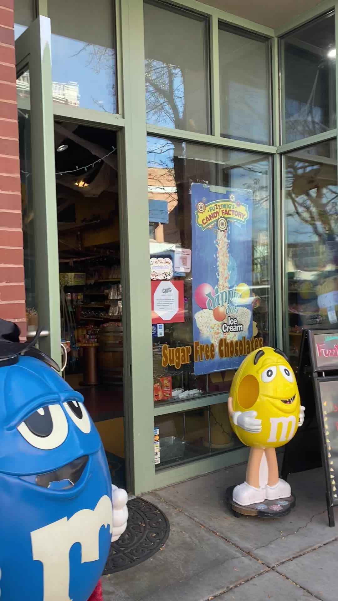 Fuzziwig's Candy Factory