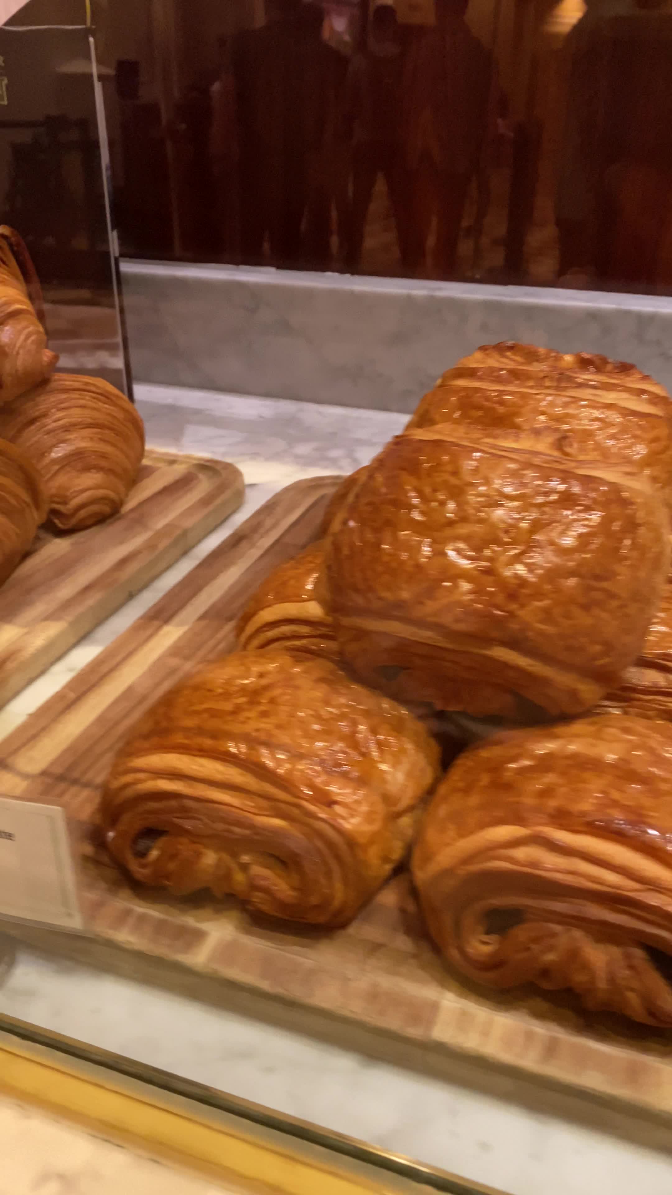Video review of Bouchon Bakery