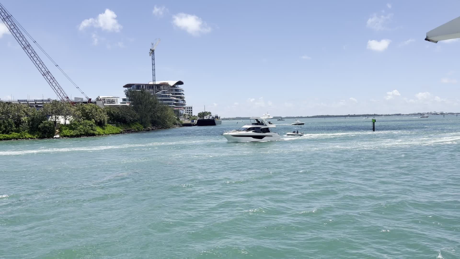 Video review of Hard Rock Cafe Miami
