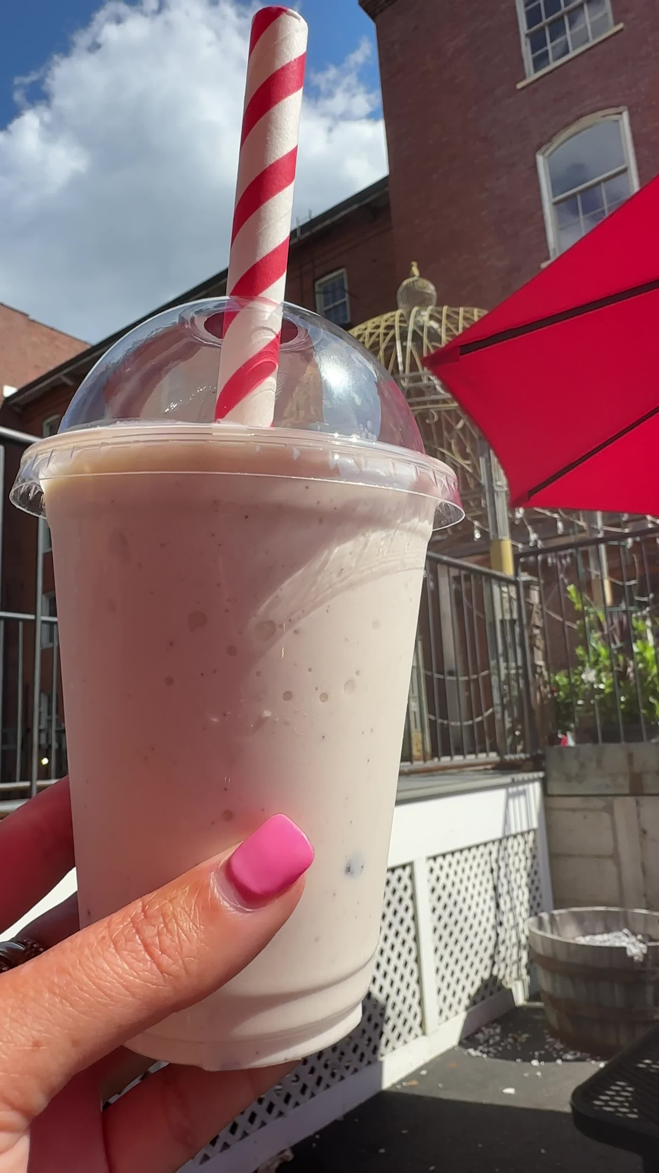 Lickee's & Chewy's Candies & Creamery