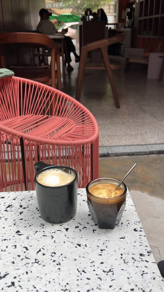Almanegra Café