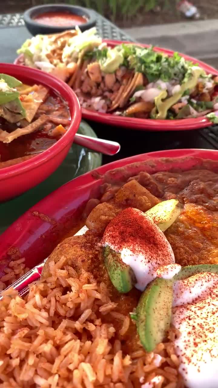 Video review of Ponce's Mexican Restaurant