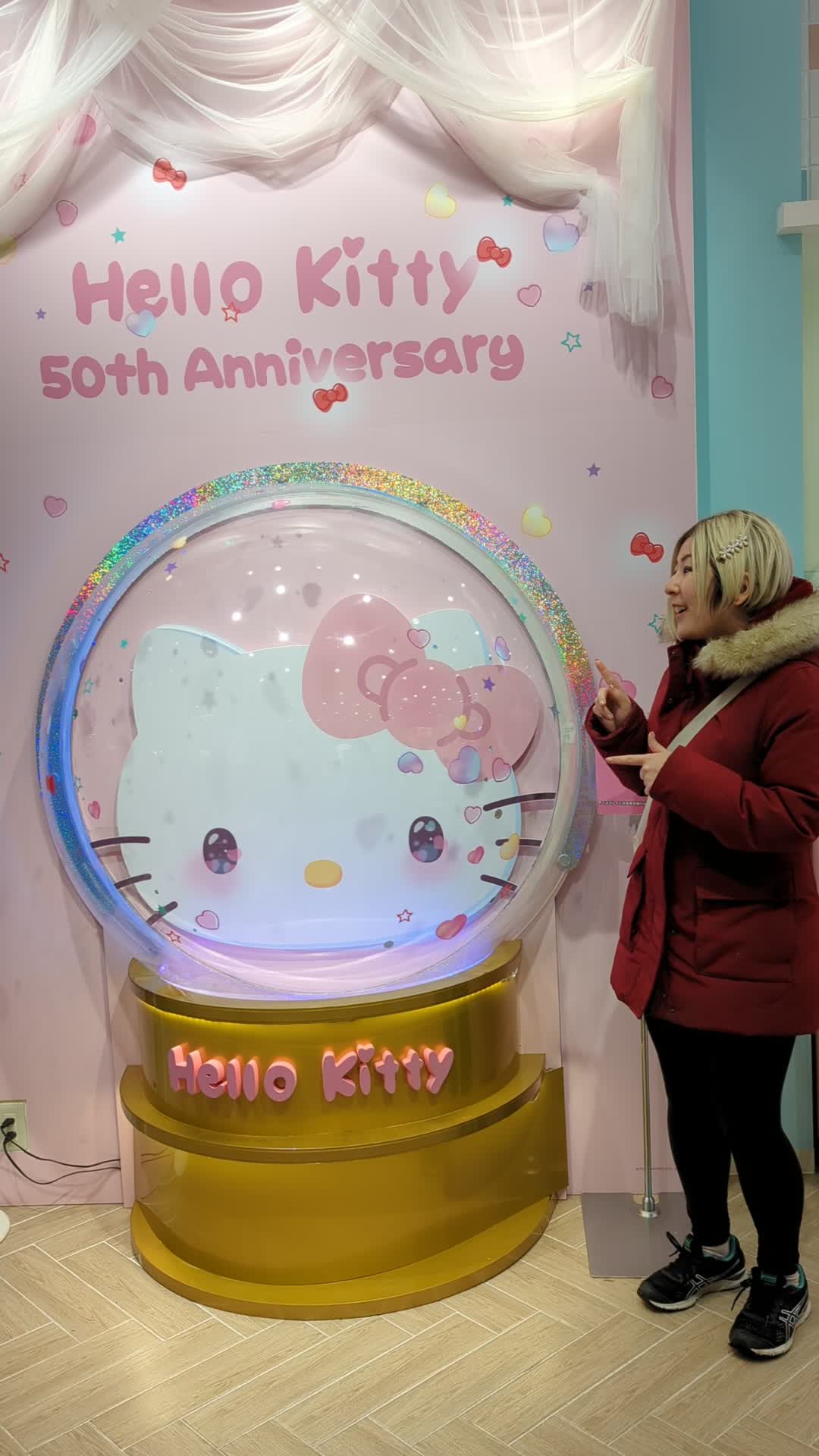 Video review of Sanrio CUTE CUBE HARAJUKU