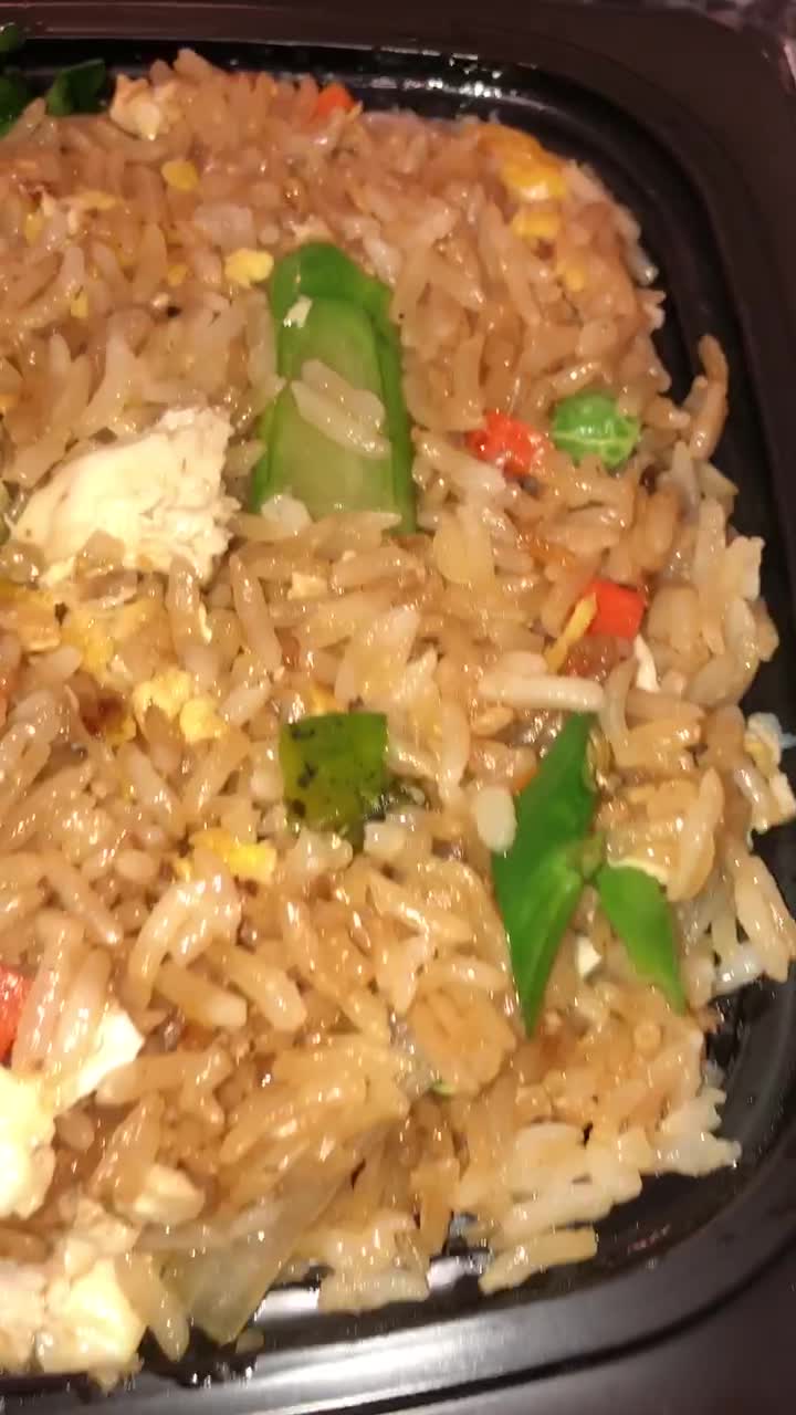 Video review of Paula's Thai Kitchen