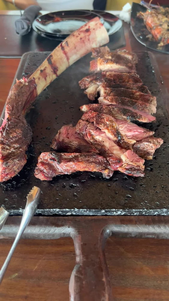Alma Negra Steak & House